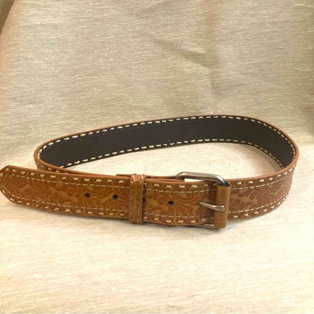 AVENTURA Tooled Leather and Contrast Stitching Square Buckle Belt